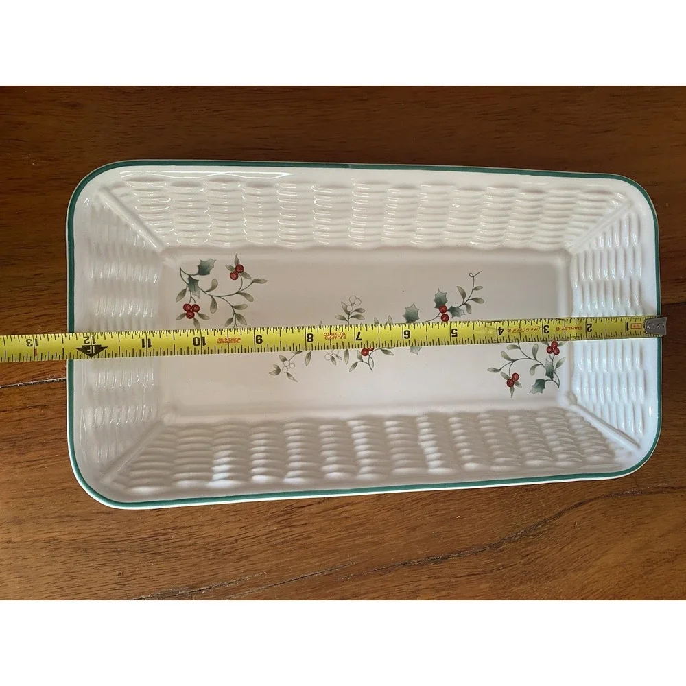 Vintage Pfaltzgraff Winterberry Rectangular Basket Weave Bread  Appetizer Dish
